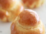 A picture of fluffy bread dough