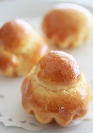 A picture of Fluffy Brioche (3 Types).
