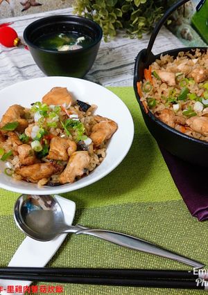 里雞肉雙菇炊飯 的食譜成品照片