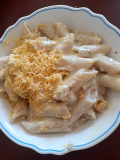 વ્હાઇટ સોસ પાસ્તા (White Sauce Pasta Recipe In Gujarati) રેસીપી મુખ્ય ફોટો