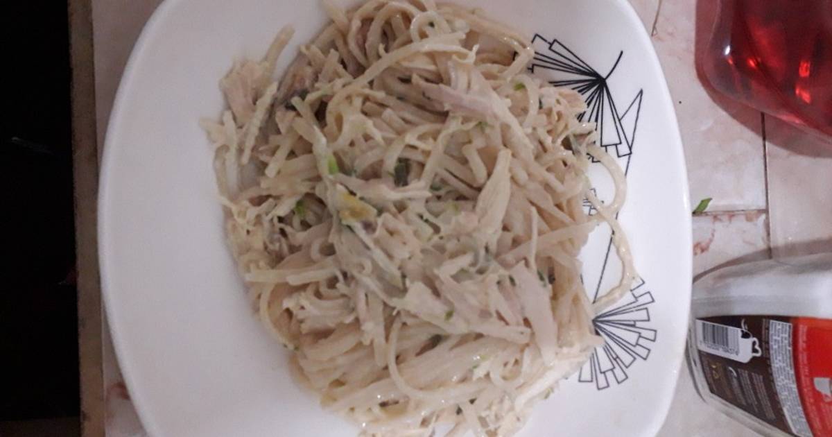 Espaguetis con crema de leche 235