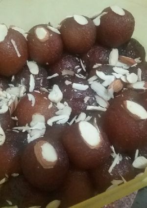 A picture of Mawa Gulab jamun.