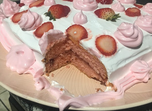 Una foto de Pastel de fresa