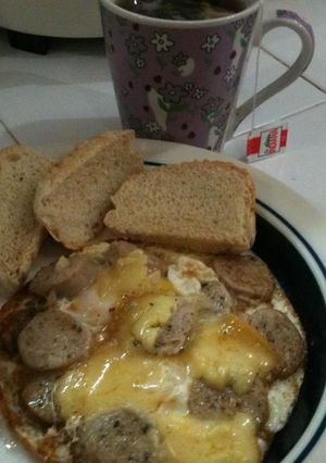 Una foto de Huevos fritos montados. Rico desayuno!