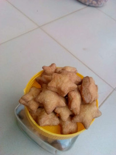 A picture of Baked star chinchin.