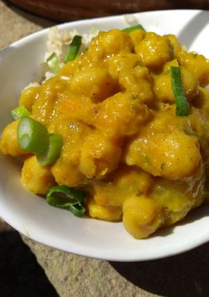 A picture of Chickpea Curry.