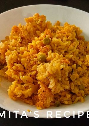 A picture of Bengoli durga Puja special Kichuri recipe.
