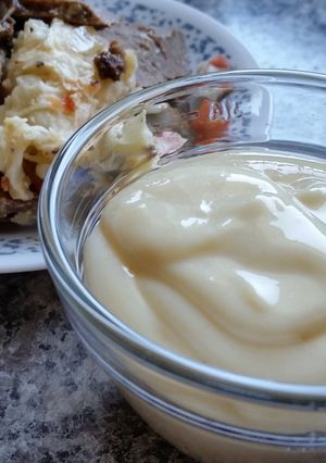 A picture of Donair Sauce.