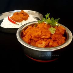 A picture of Mango Coconut Chicken Curry.