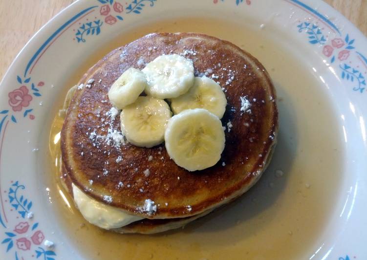 Recipe of Super Quick Homemade Bananas and Cream Pancakes