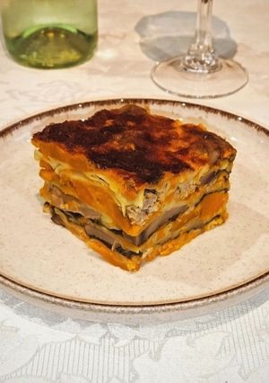Foto di Lasagna di zucca delica funghi champignon spinaci e salsiccia