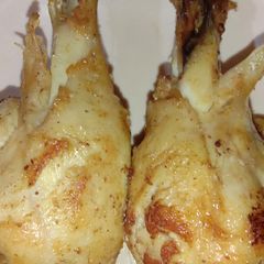 A picture of Fried leg piece.