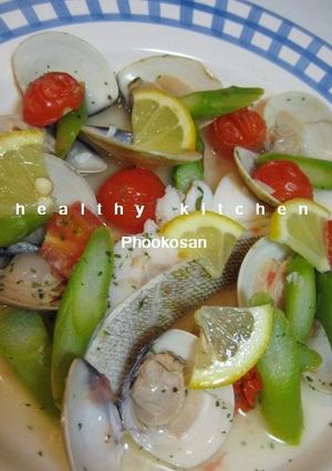 A picture of Easy Cod and Hamaguri Clam Acqua Pazza.
