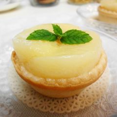 A picture of Peach Compote Tart.