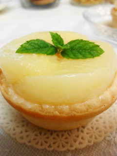 A picture of Peach Compote Tart.