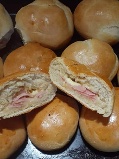Una foto de Pancitos rellenos