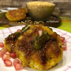 A picture of Oats Moong Daal Tikki (Oats Yellow Lentils Cutlets) – Protein-Rich Snacks – Non-Fried Snacks.