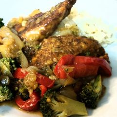 A picture of Honey Pineapple Chicken.