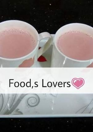 A picture of Kashmiri tea.