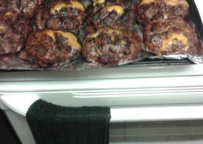 Easiest Way to Prepare Perfect Cheddar Stuffed Burgers