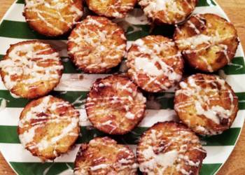 Popular Recipe Pineapple Stuffing Cupcakeswith Cinnamon Buttercream Drizzle Delicious Perfect