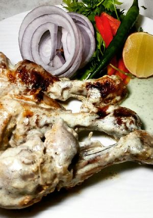 A picture of Murgh Malai Tangdi.