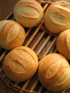 A picture of Strawberry Yeast Bread.