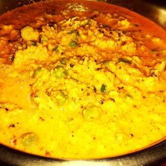 A picture of Khoya makhana matar.