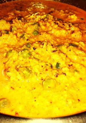 A picture of Khoya makhana matar.