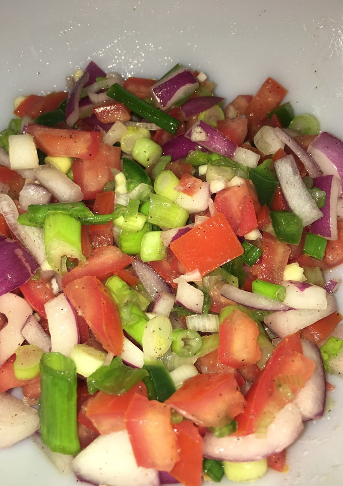 A picture of Pico De Gallo.