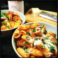 A picture of Rigatoni All'Amatriciana.