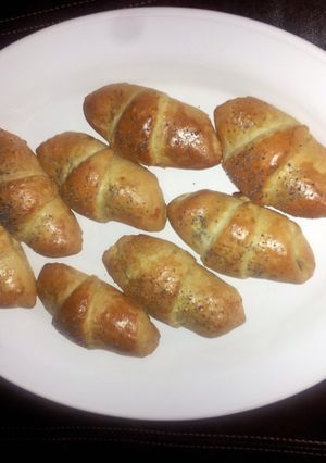 A picture of Sausage Crescent Rolls.