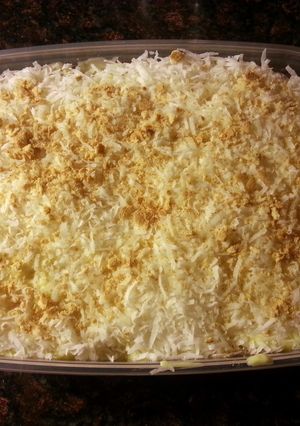 A picture of Coconut Box Cake.