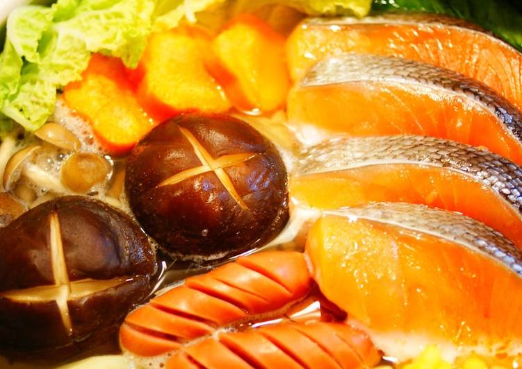 Steps to Make Appetizing Salt and Butter Hot Pot with Salmon and Vegetables