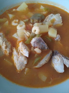Una foto de Guiso de bonito con patatas
