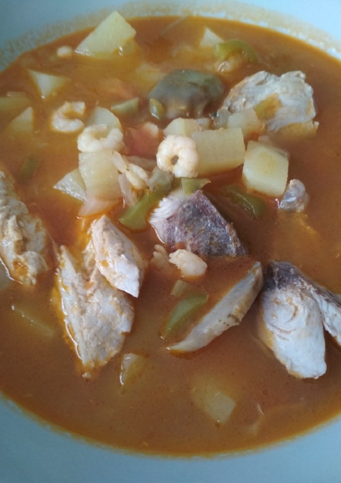 Una foto de Guiso de bonito con patatas