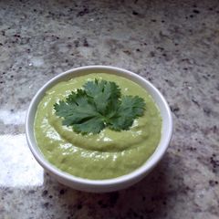 A picture of Creamy avocado and jalapeno sauce.