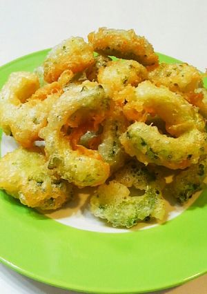 A picture of Goya (Bitter Melon) Tempura with Mayo Batter.