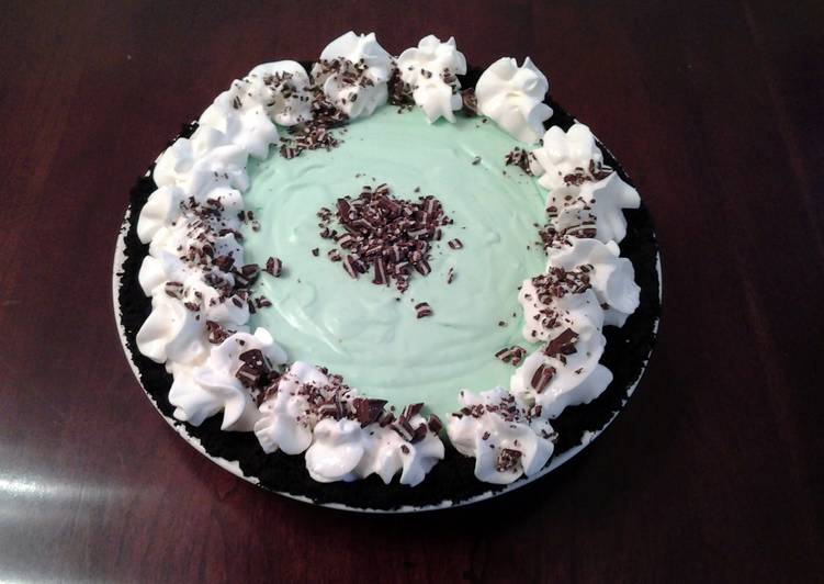 How to Prepare Speedy Grasshopper Pie