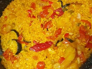 Arroz con verduras estilo paella airfryer (vegan)