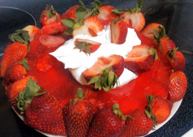 Easiest Way to Make Yummy Kek's Strawberry Jello Surprise