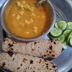 A picture of Besan ke gatte ki sabji.