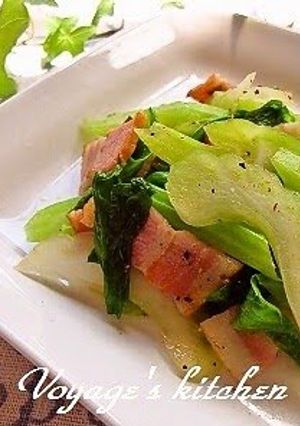 A picture of Celery and Bacon Stir-fry with Black Pepper.