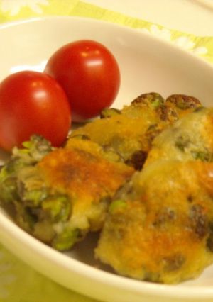 A picture of Fluffy Edamame Potato Fry.