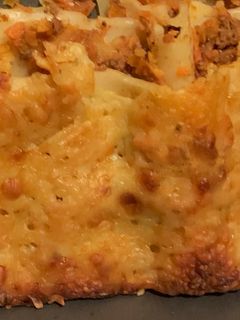Una foto de Lasaña con boloñesa y verduras (escondidas)