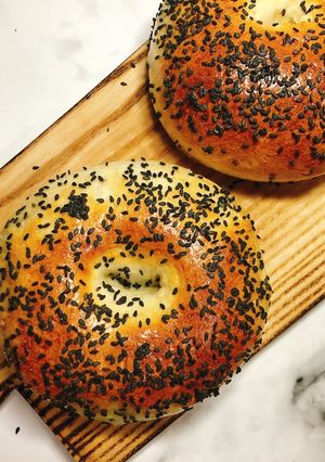 Hình của món Bagels 🥯 - Bánh Mì Vòng.