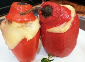 Una foto de Rocotos rellenos a mi manera