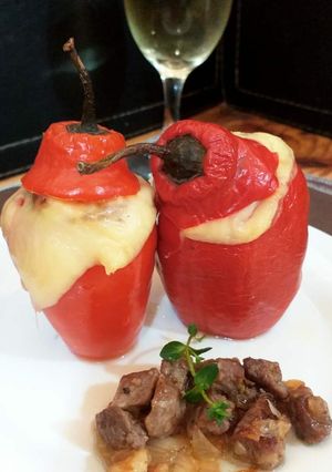 Una foto de Rocotos rellenos a mi manera
