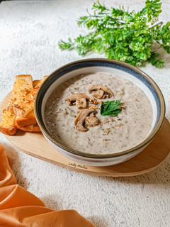 Foto resep Sup Krim Jamur Devina Hermawan