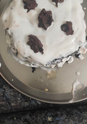 A picture of Black Forest cake eggless and without oven.